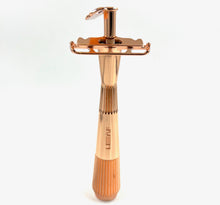 Load image into Gallery viewer, The Leaf Twig -Thorn Razor, Rose Gold
