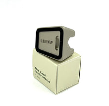 Load image into Gallery viewer, The Leaf Razor Stand Silver
